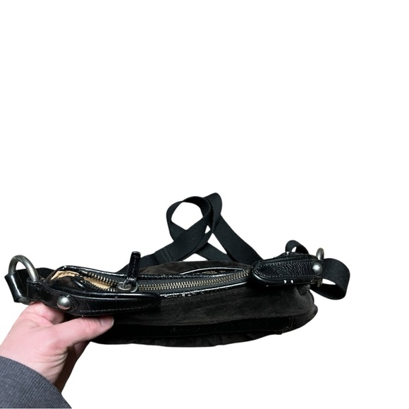 Vintage Juicy Couture Y2K  black velvet Juicy chain detail crossbody rare - Picture 8 of 16